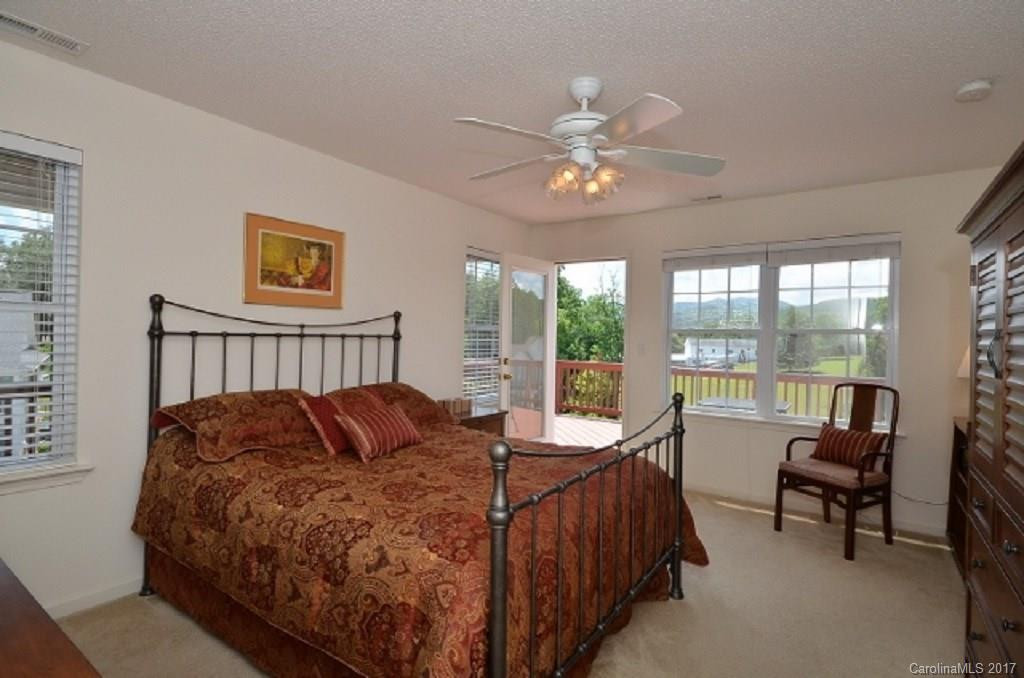 36 Danbury Lane - Photo 11