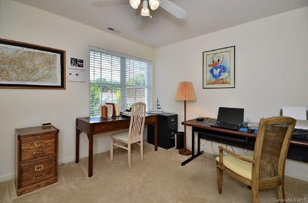 36 Danbury Lane - Photo 16