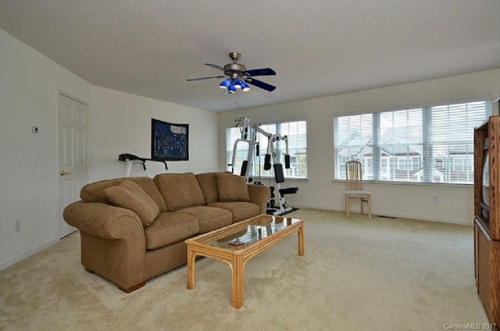 36 Danbury Lane - Photo 18