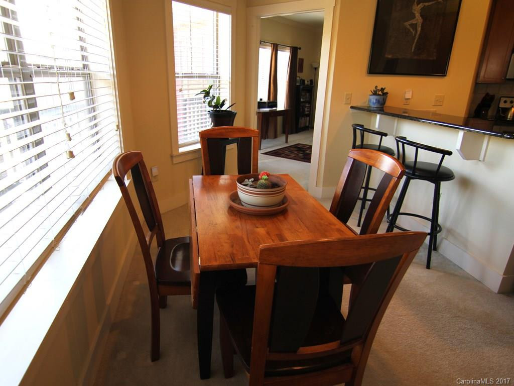 9 Kenilworth Knoll #317 - Photo 4
