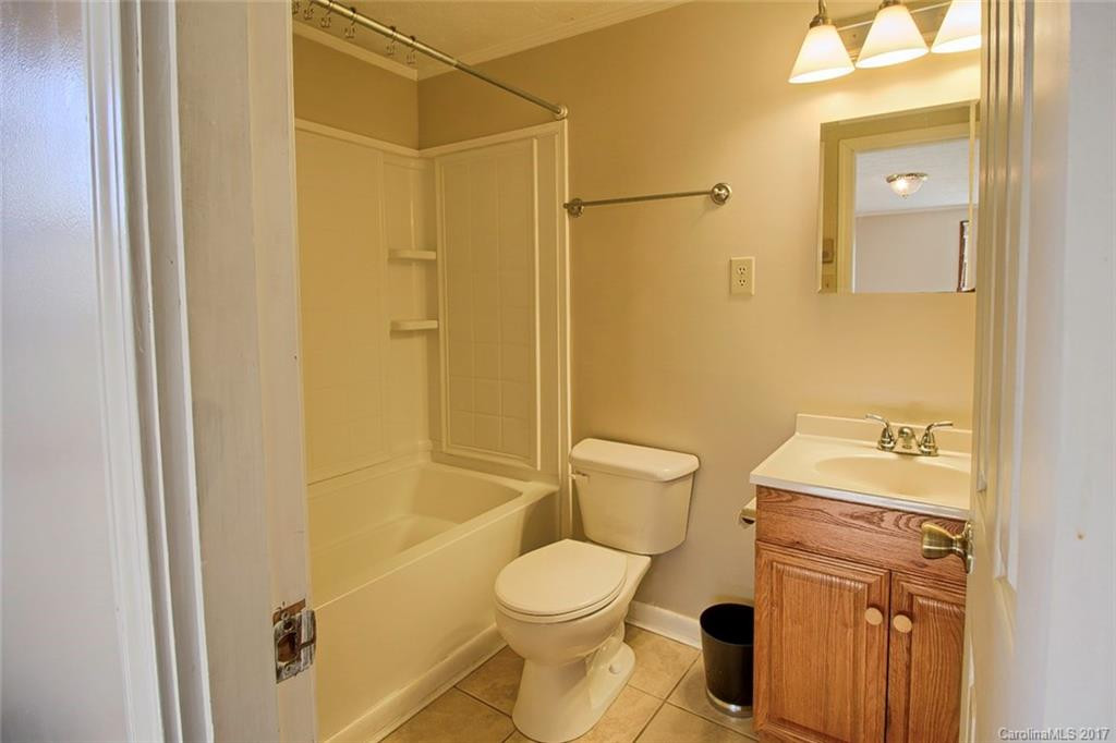663 Delaware Lane - Photo 12