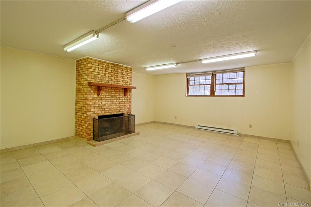 663 Delaware Lane - Photo 17