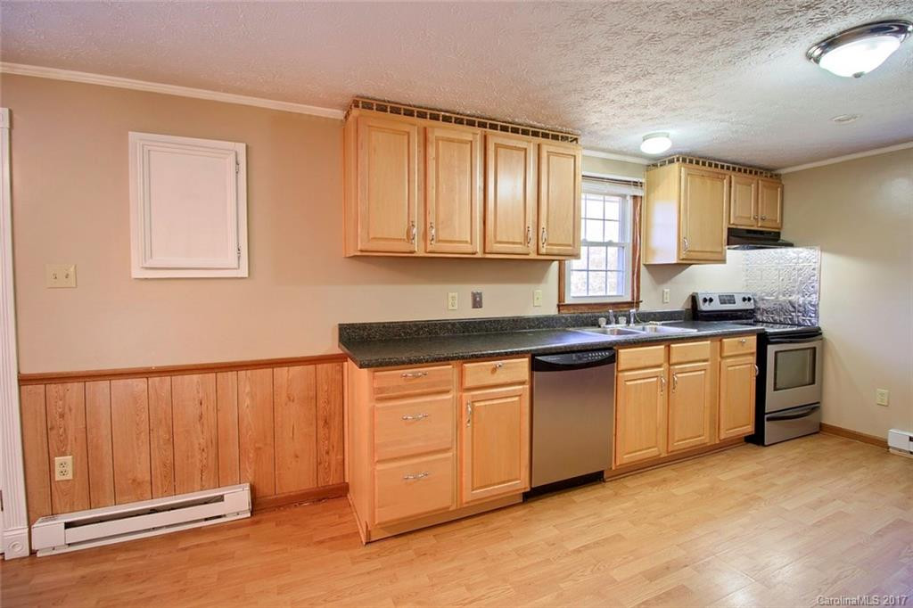 663 Delaware Lane - Photo 6