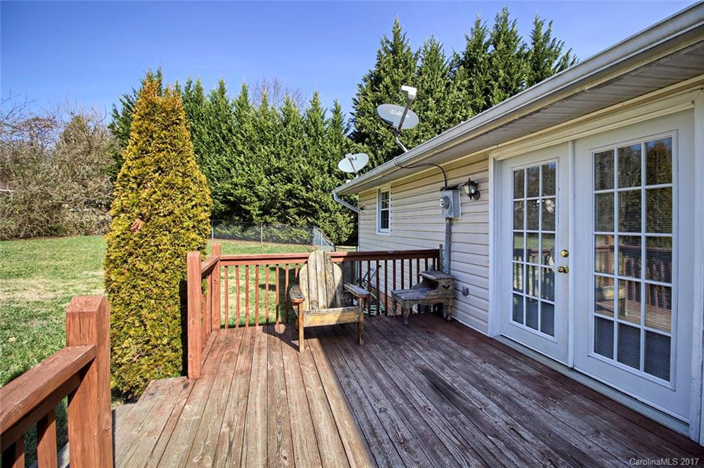 663 Delaware Lane - Photo 10