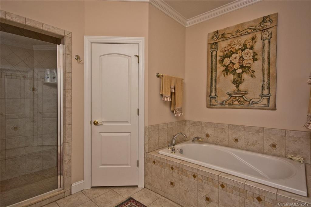 32 Chartwell Lane - Photo 11