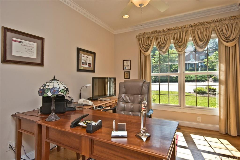 32 Chartwell Lane - Photo 12