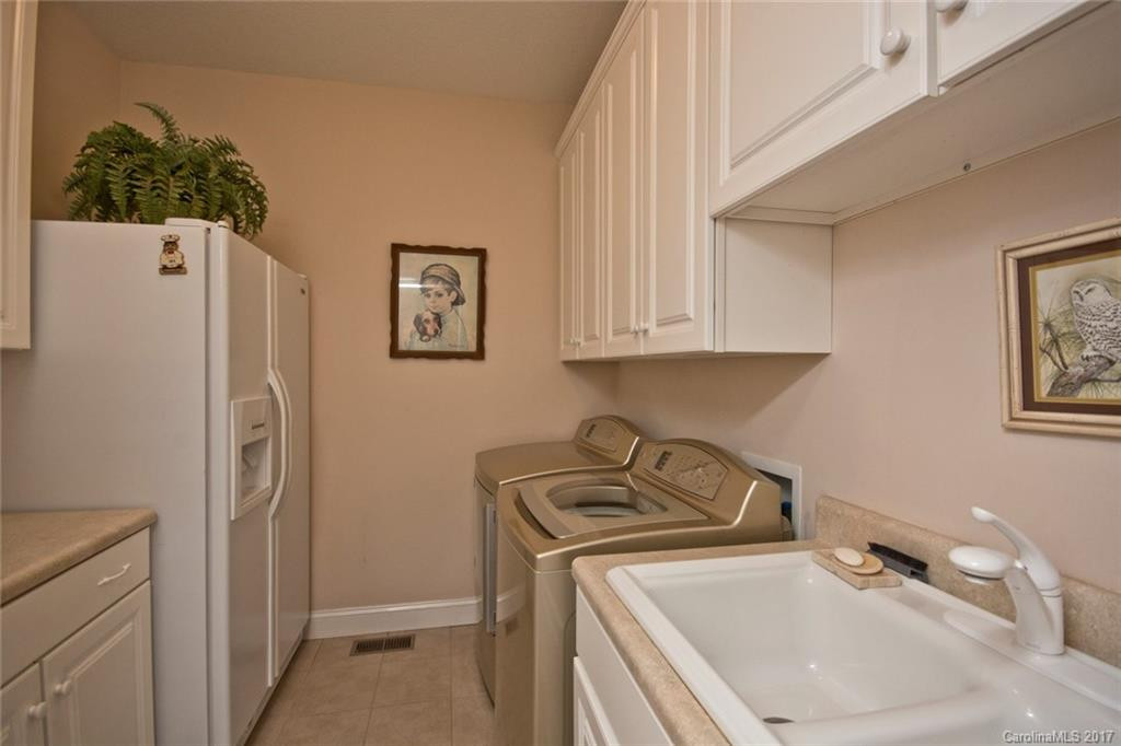 32 Chartwell Lane - Photo 17