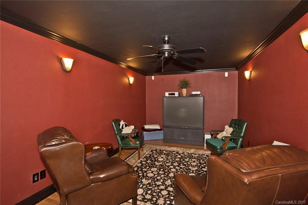 32 Chartwell Lane - Photo 21