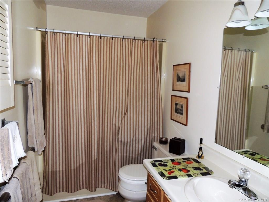 16 Clarion Drive #4 - Photo 11