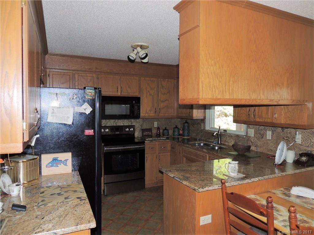 16 Clarion Drive #4 - Photo 6