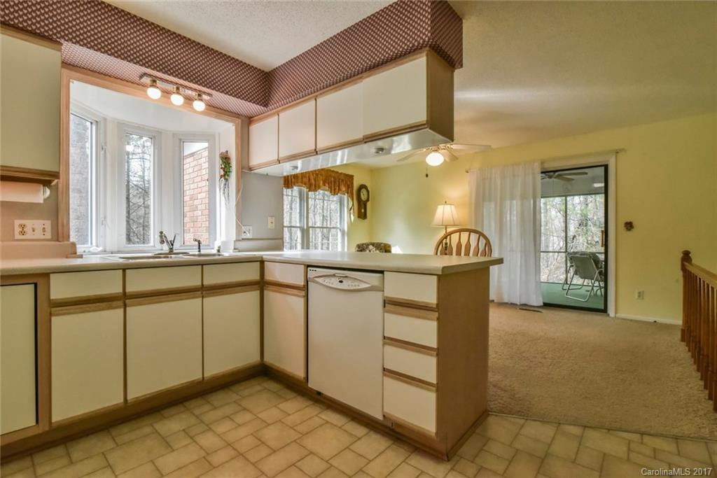 225 Park Lane - Photo 12