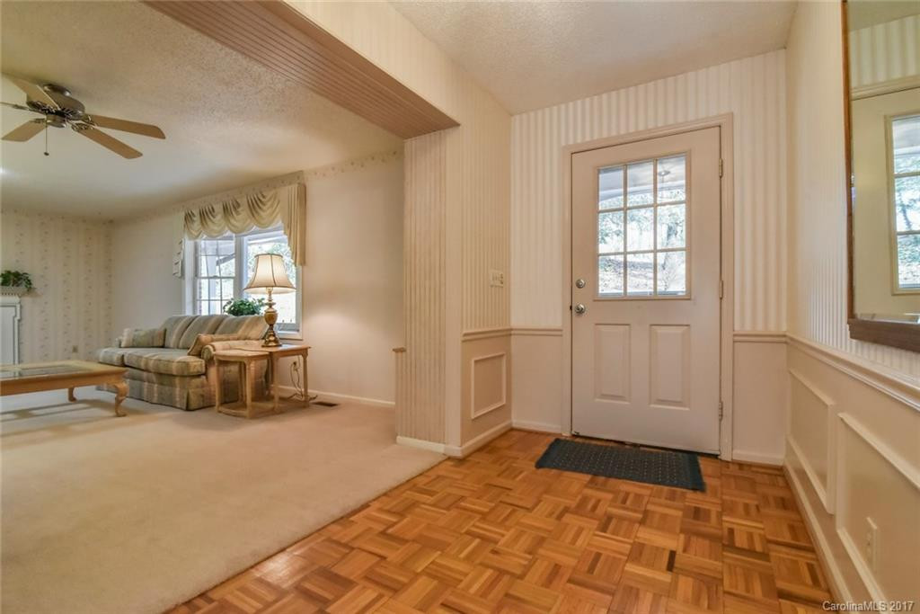 225 Park Lane - Photo 10