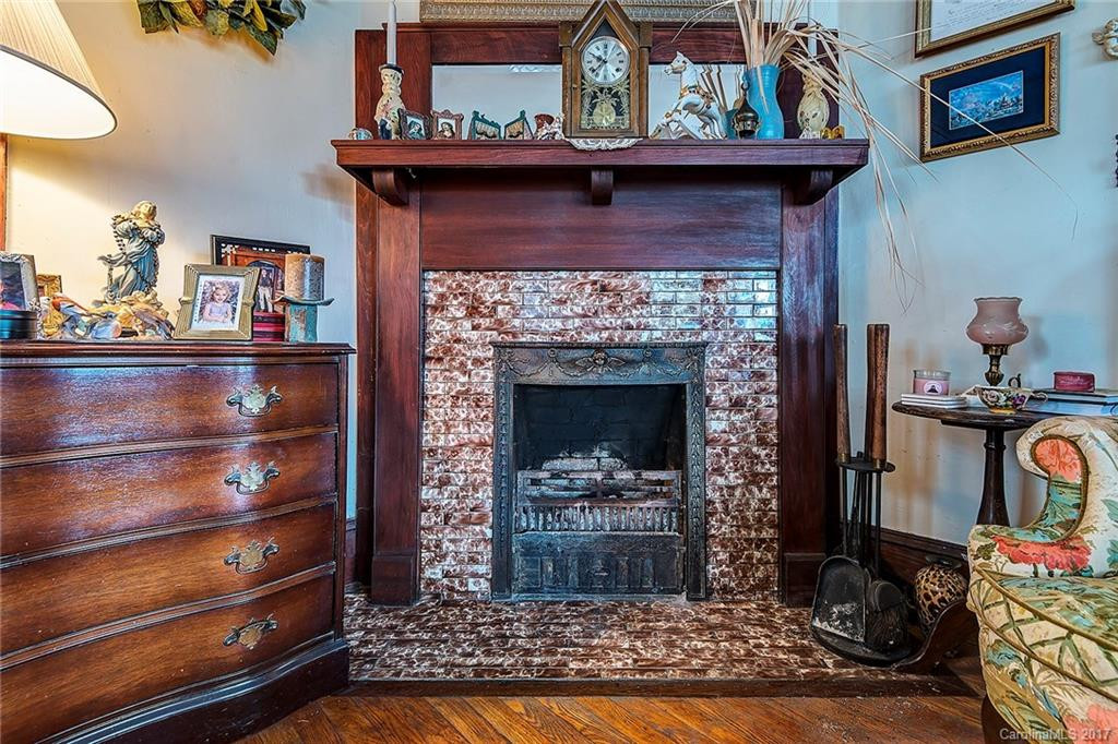 84 Elizabeth Street - Photo 3