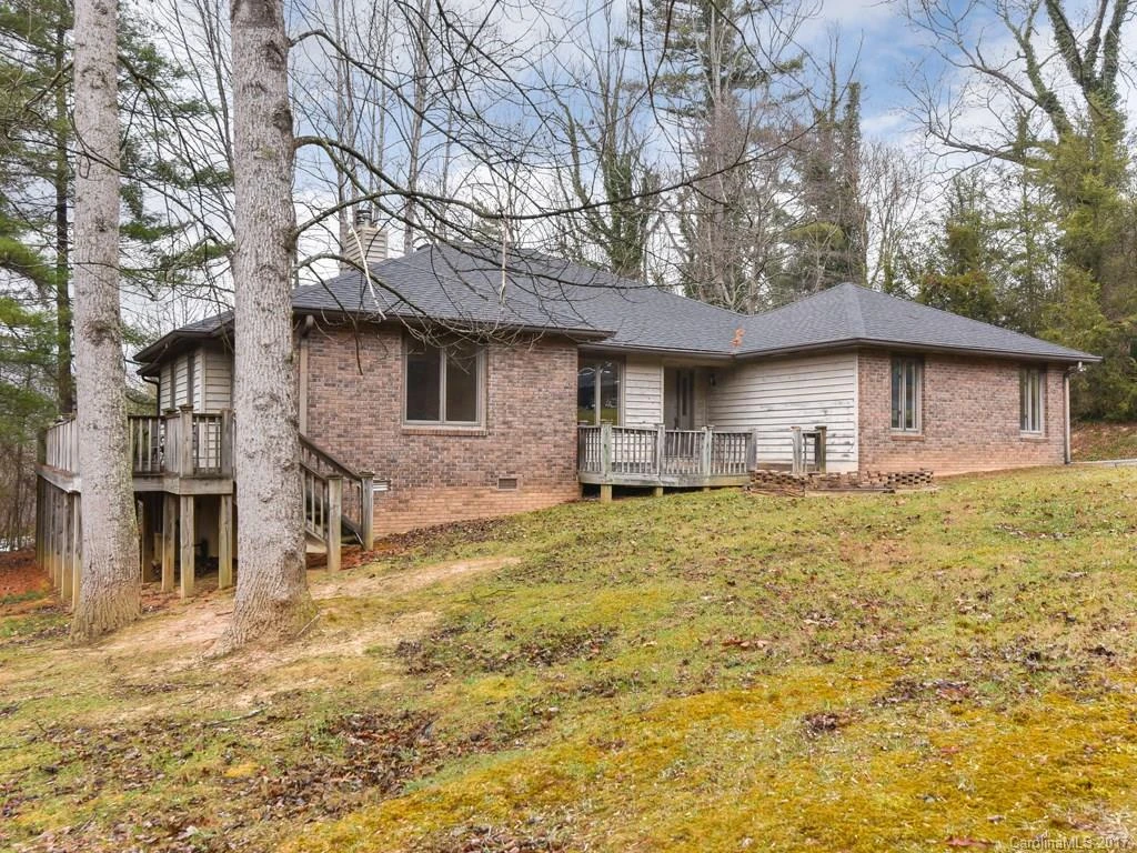 2711 Miller Lane