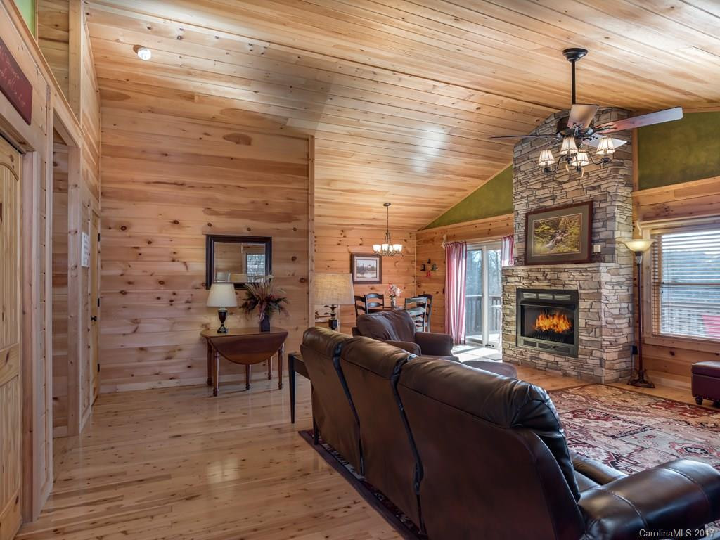 578 Woodgate Drive #31 - Photo 4