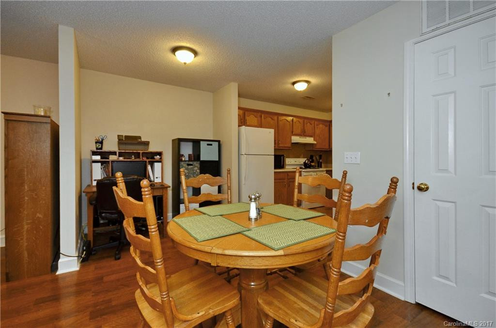 20 Krista Circle #Unit C - Photo 6