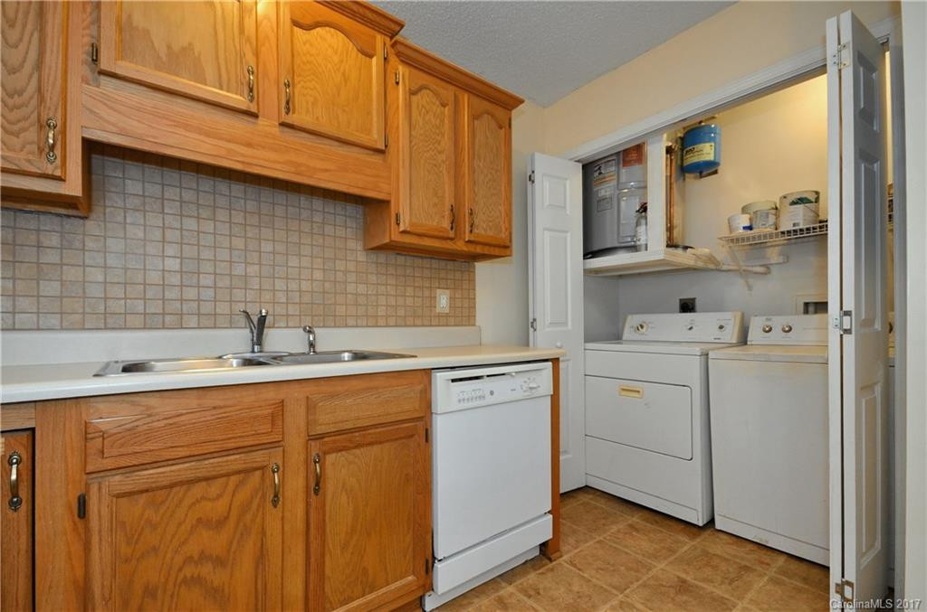 20 Krista Circle #Unit C - Photo 8