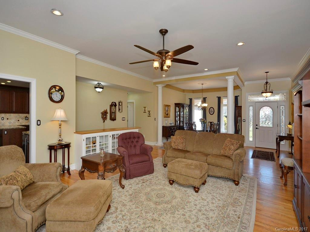 104 Racine Place #44,49 - Photo 4