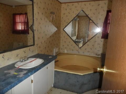 1458 Old Balsam Road - Photo 11