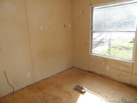 1458 Old Balsam Road - Photo 9