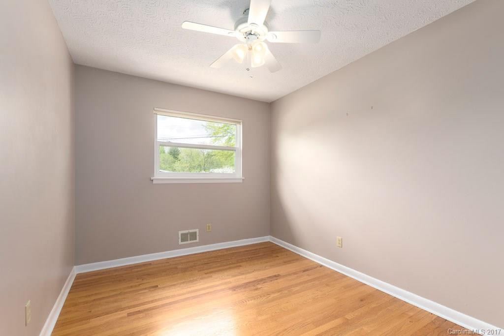 2 Green Valley Court - Photo 14
