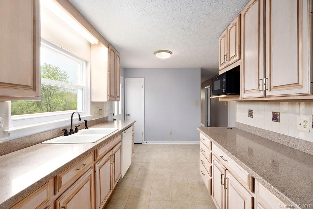 2 Green Valley Court - Photo 5