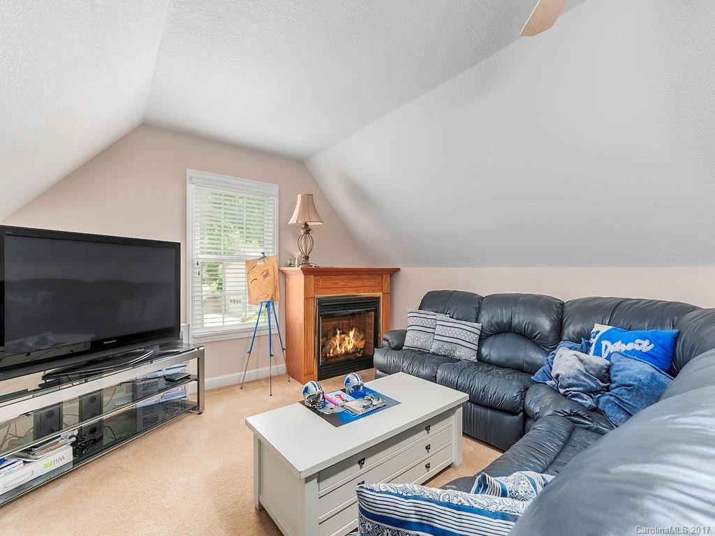11 Nathan Court #20R - Photo 11