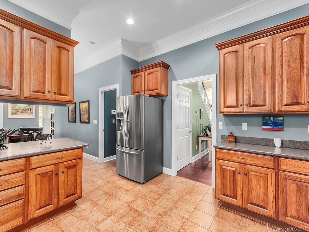 11 Nathan Court #20R - Photo 7