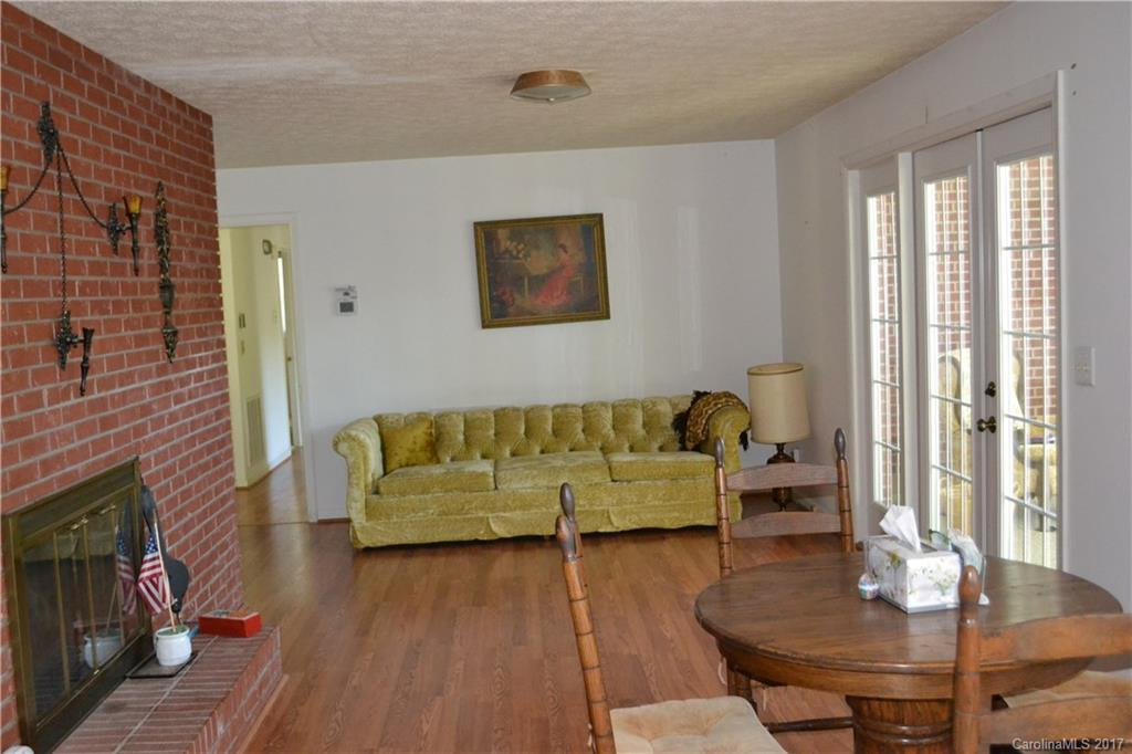 1350 & 1352 Kanuga Road - Photo 3