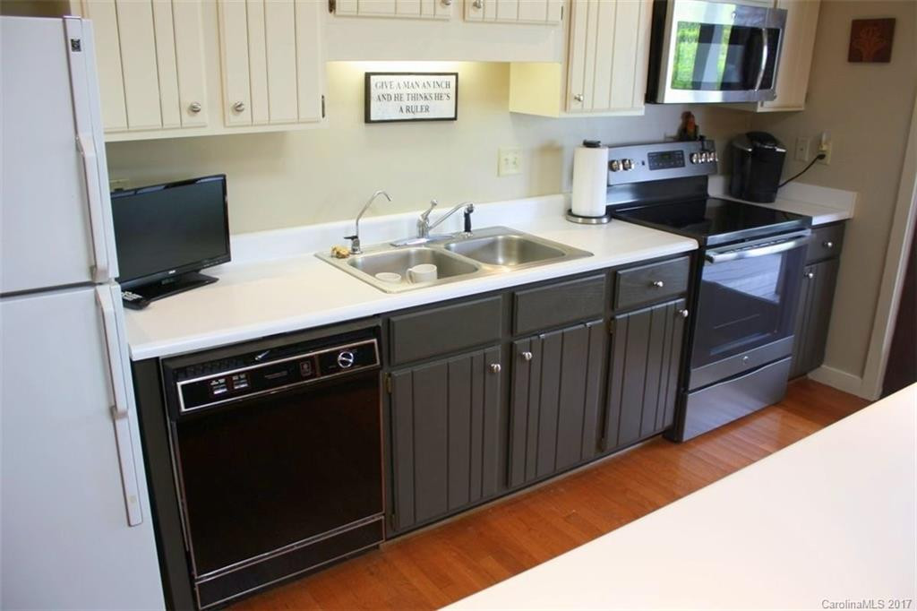 303 Eagles Nest Court #303 - Photo 7