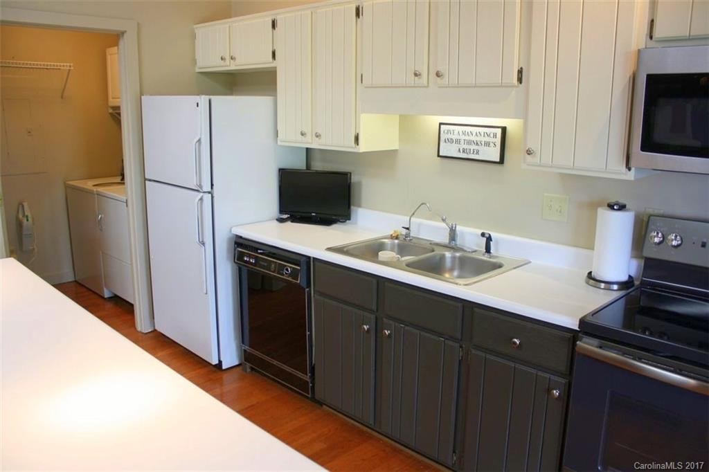 303 Eagles Nest Court #303 - Photo 8