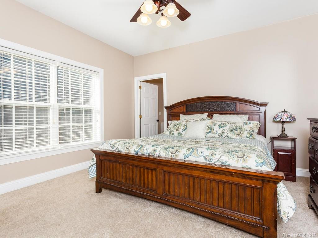 331 Blythewood Drive - Photo 11