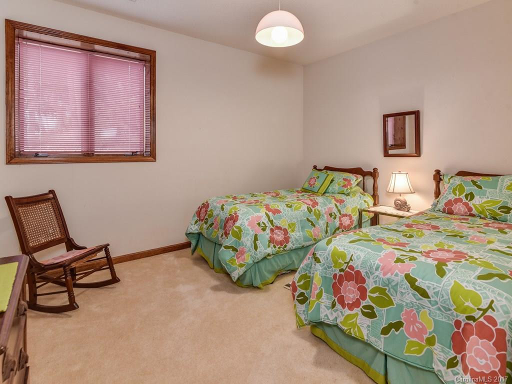 10 Crestwood Lane - Photo 15