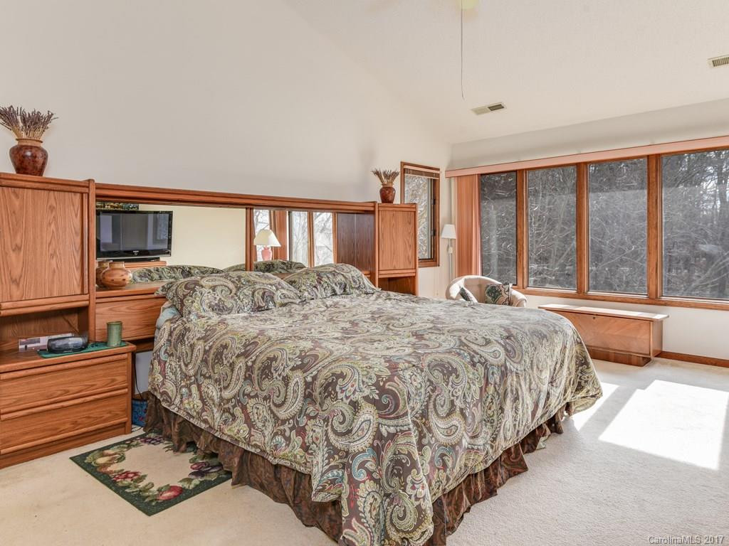 10 Crestwood Lane - Photo 18