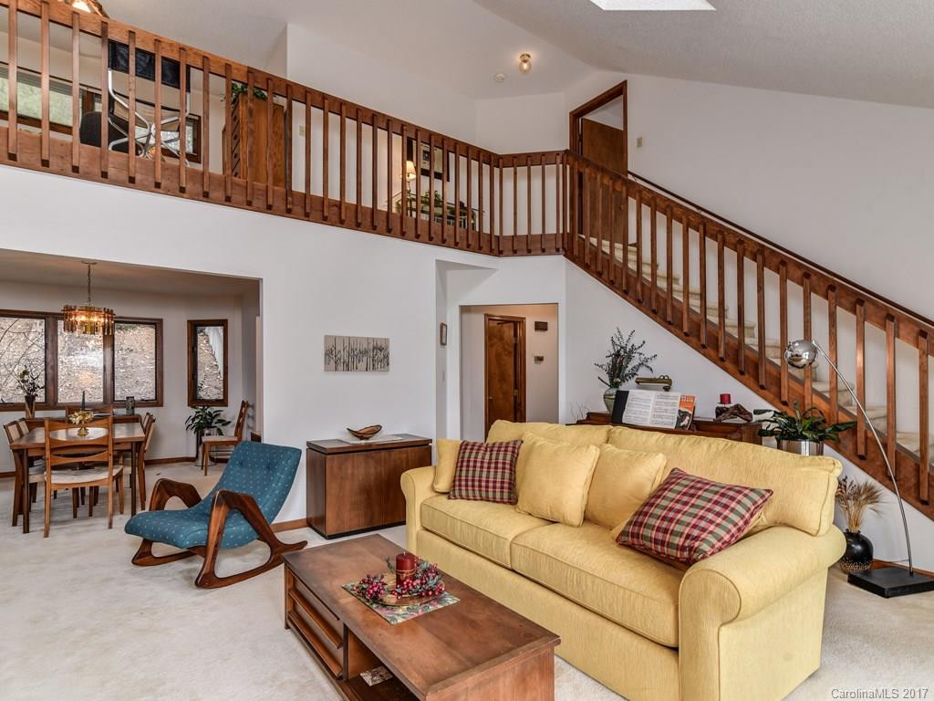 10 Crestwood Lane - Photo 6
