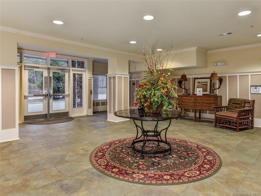 9 Kenilworth Knoll #319 - Photo 2