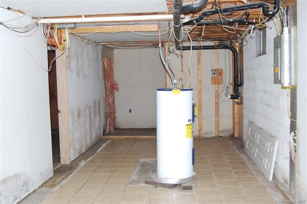 1177 Runway Drive - Photo 11