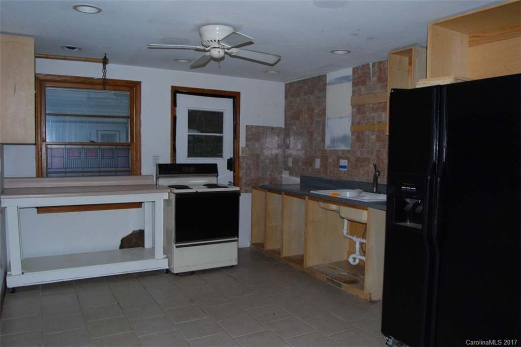 1177 Runway Drive - Photo 6