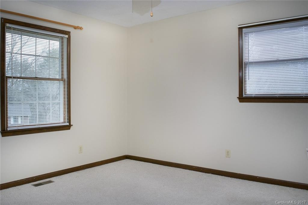 132 Laurel Lane - Photo 16