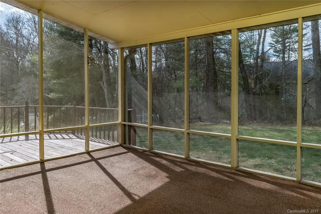132 Laurel Lane - Photo 18