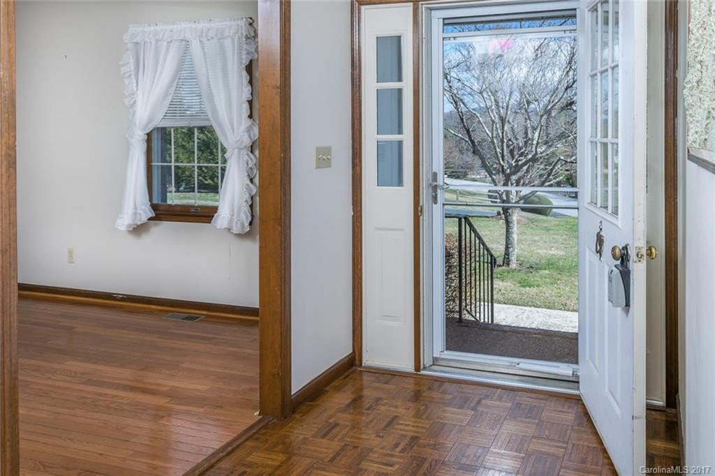 132 Laurel Lane - Photo 5