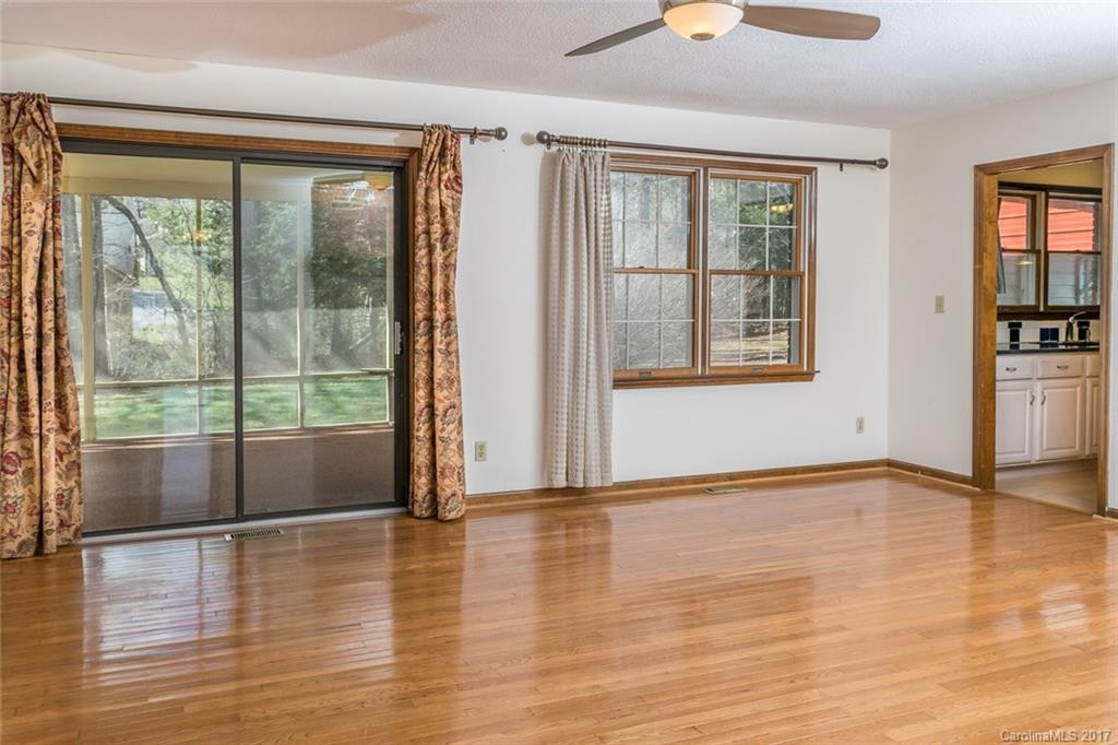 132 Laurel Lane - Photo 9