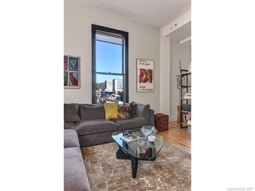 84 Walnut Street #204 - Photo 4