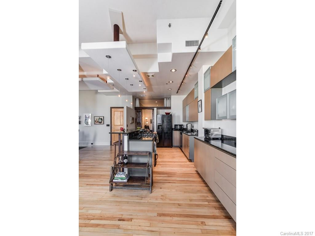 84 Walnut Street #204 - Photo 8