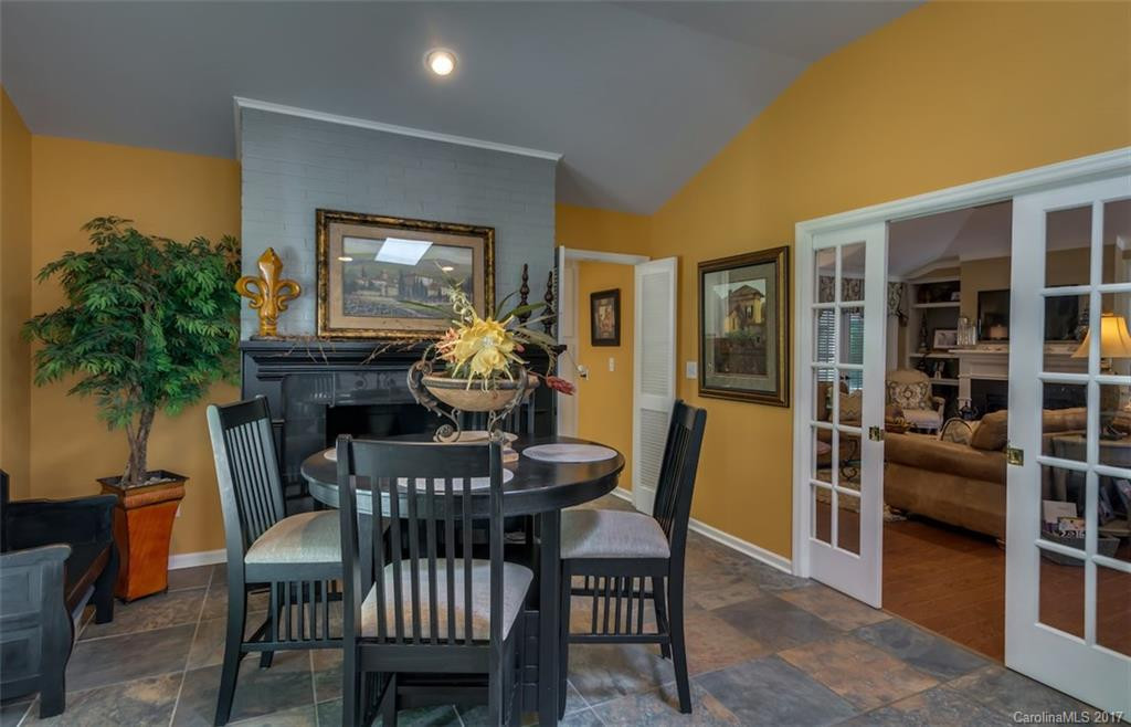275 Edwards Street - Photo 11