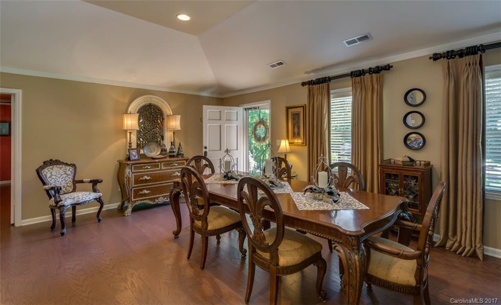 275 Edwards Street - Photo 12