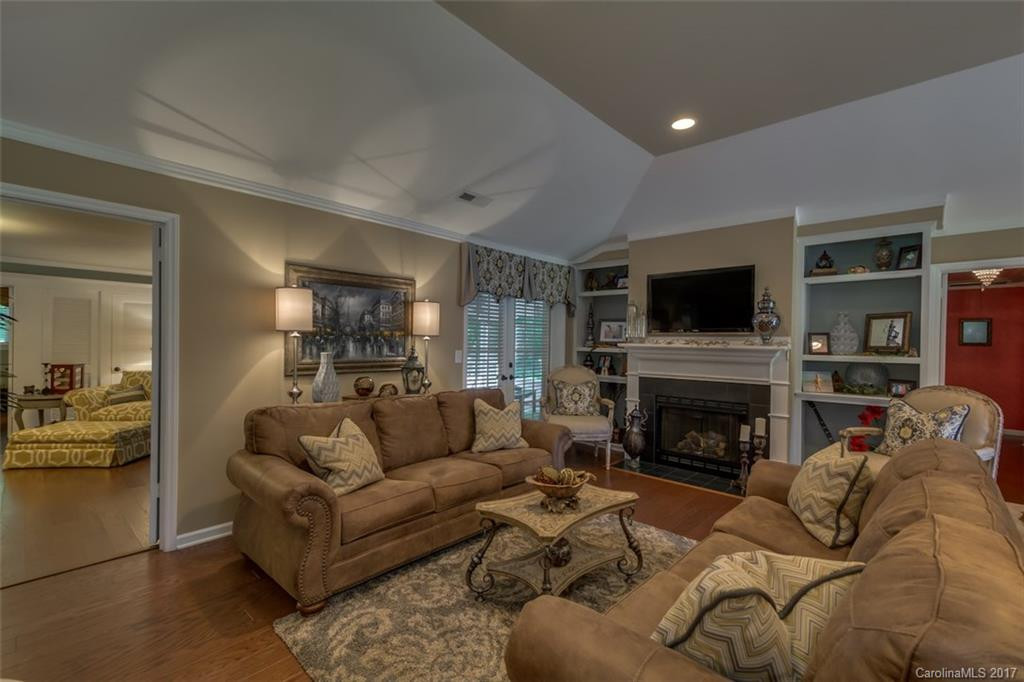 275 Edwards Street - Photo 16