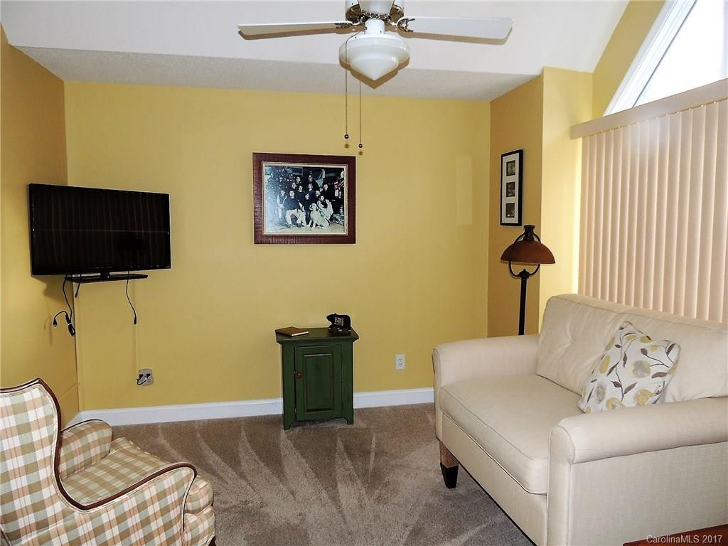 119 Carriage Walk Lane #F-1 - Photo 14