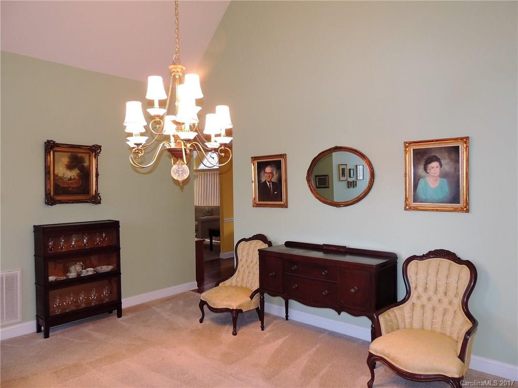 119 Carriage Walk Lane #F-1 - Photo 8