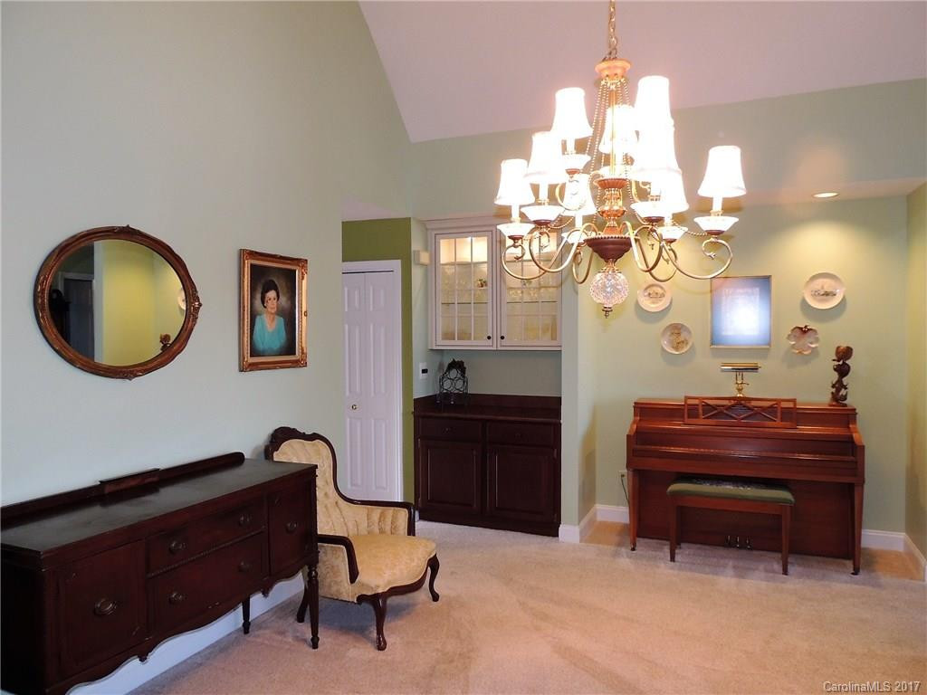 119 Carriage Walk Lane #F-1 - Photo 9